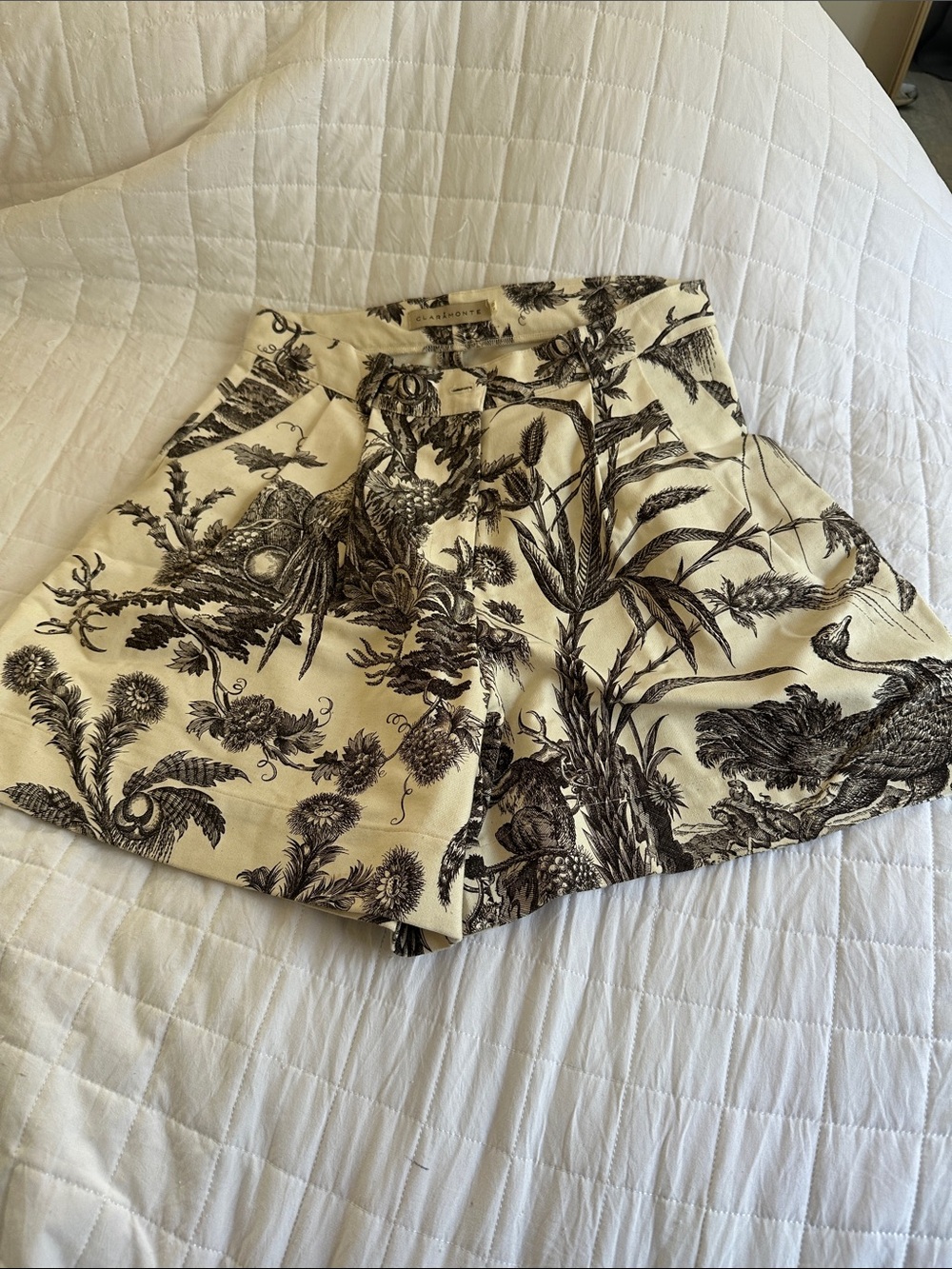 High-Waist Toile Print Shorts in Cream & Black